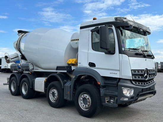 Mercedes-Benz Arocs 3743, 8x4 Betonmischer, Euro 6, 9m³ Liebherr Mischer - Autobetoniere: foto 2 Mercedes-Benz Arocs 3743, 8x4 Betonmischer, Euro 6, 9m³ Liebherr Mischer - Autobetoniere: foto 2