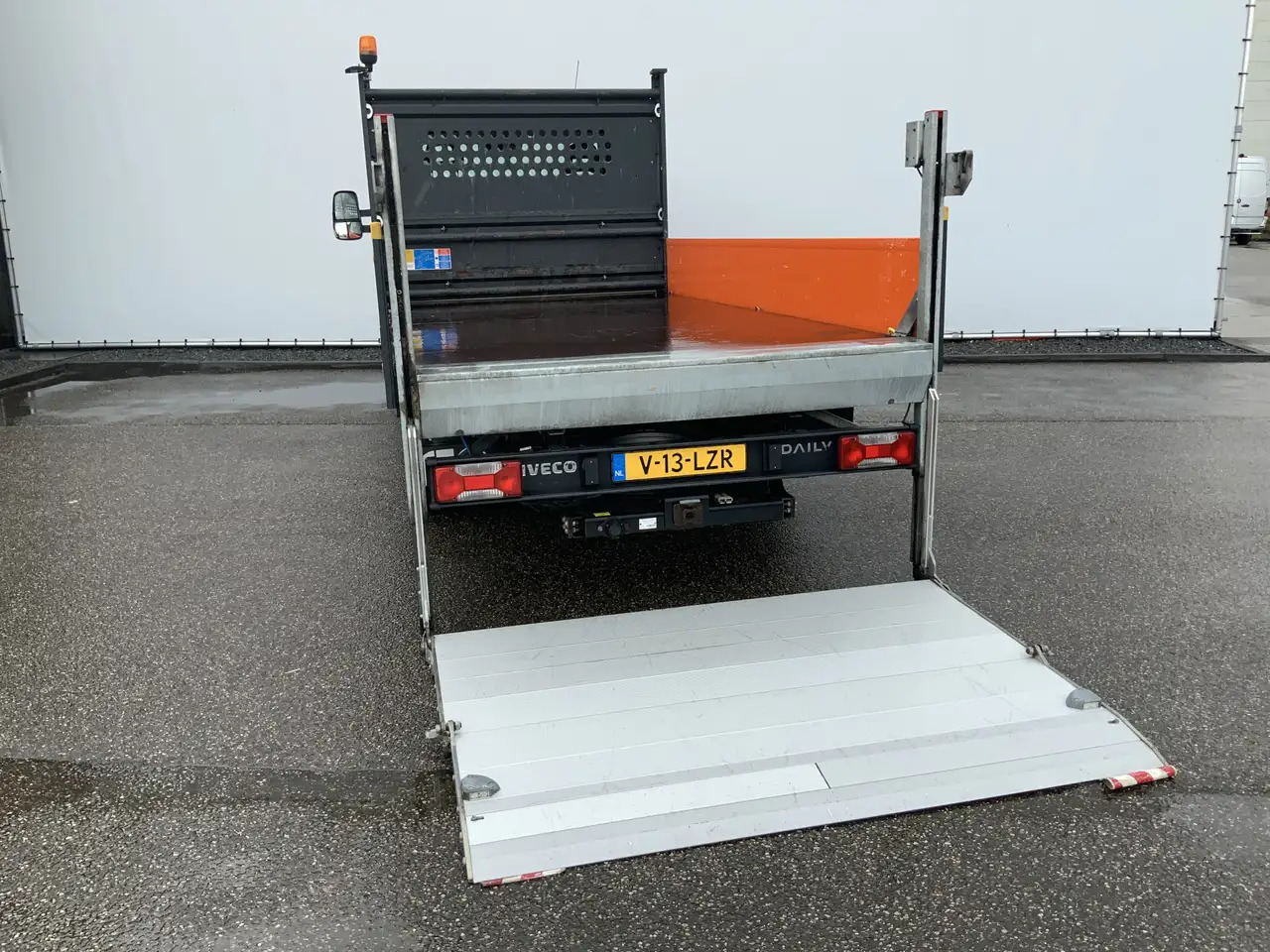Iveco Daily 35C14 2.3 375 Pick Up & LaadLift Airco Navi Trekha - Kamioncine me karroceri: foto 4 Iveco Daily 35C14 2.3 375 Pick Up & LaadLift Airco Navi Trekha - Kamioncine me karroceri: foto 4