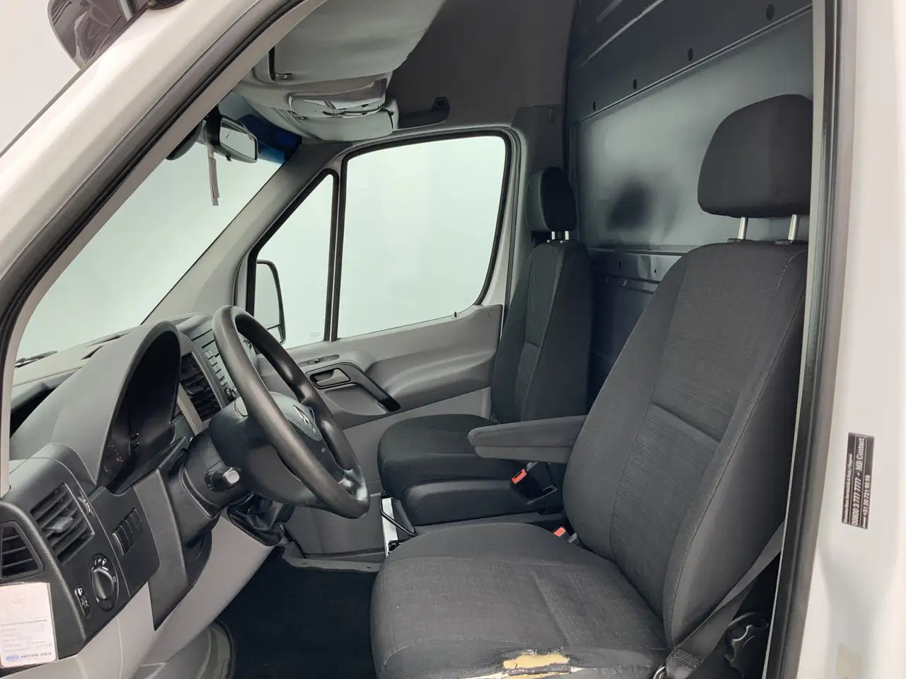 Mercedes-Benz Sprinter 513 2.2 CDI 366 L2H2 Dub Lucht Airco Camera Trekha - Furgon: foto 5 Mercedes-Benz Sprinter 513 2.2 CDI 366 L2H2 Dub Lucht Airco Camera Trekha - Furgon: foto 5