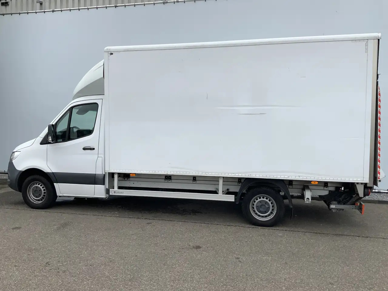 Mercedes-Benz Sprinter MARGE !!!! 314 2.2 CDI Meubelbak&Lift & Zijdeur Ai - Kamioncine me kontinier: foto 3 Mercedes-Benz Sprinter MARGE !!!! 314 2.2 CDI Meubelbak&Lift & Zijdeur Ai - Kamioncine me kontinier: foto 3