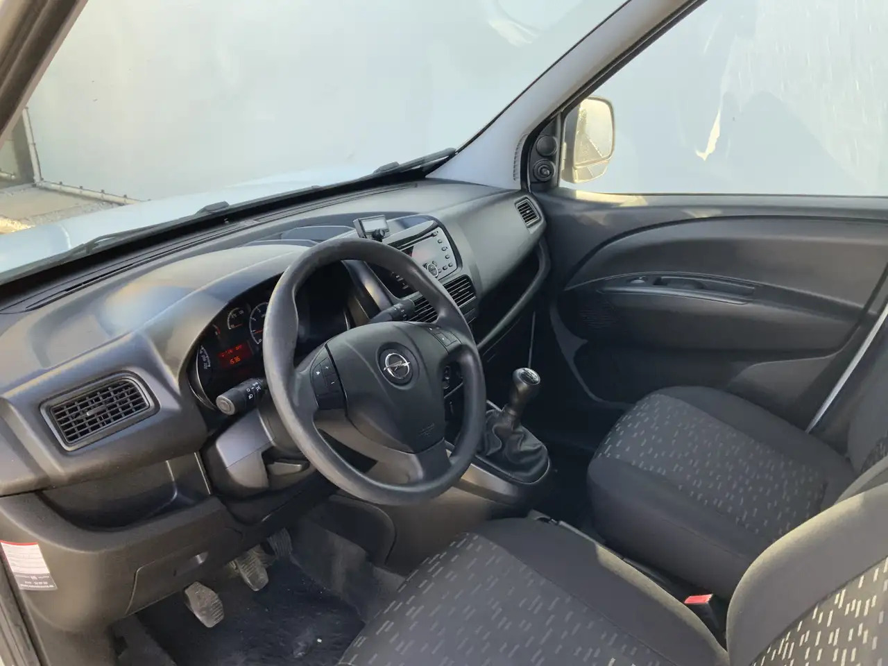 Opel Combo 1.3 CDTi L1H1 ecoFLEX Edition Airco Trekhaak 1000 - Furgon i vogël: foto 5 Opel Combo 1.3 CDTi L1H1 ecoFLEX Edition Airco Trekhaak 1000 - Furgon i vogël: foto 5