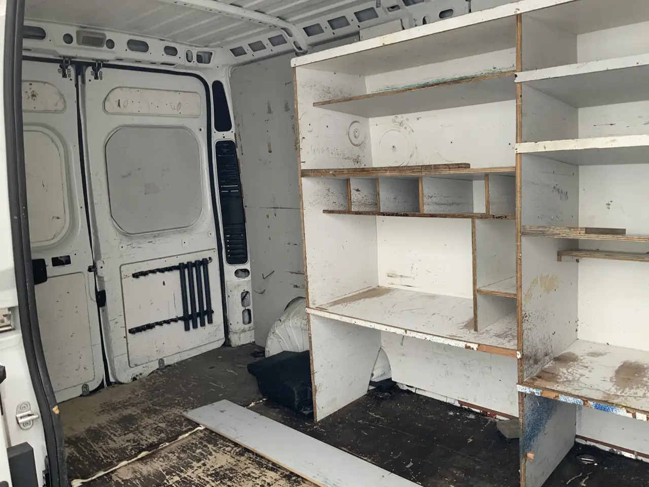 Peugeot Boxer 330 2.2 HDI L2H2 Première Airco Cruise Camera side - Furgon: foto 5 Peugeot Boxer 330 2.2 HDI L2H2 Première Airco Cruise Camera side - Furgon: foto 5