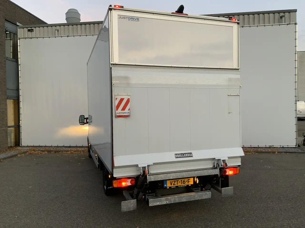 Renault Master T35 2.3 dCi 145 L3 Meubelbak&Klep Zijdeur Airco Cr - Kamioncine me kontinier: foto 2 Renault Master T35 2.3 dCi 145 L3 Meubelbak&Klep Zijdeur Airco Cr - Kamioncine me kontinier: foto 2