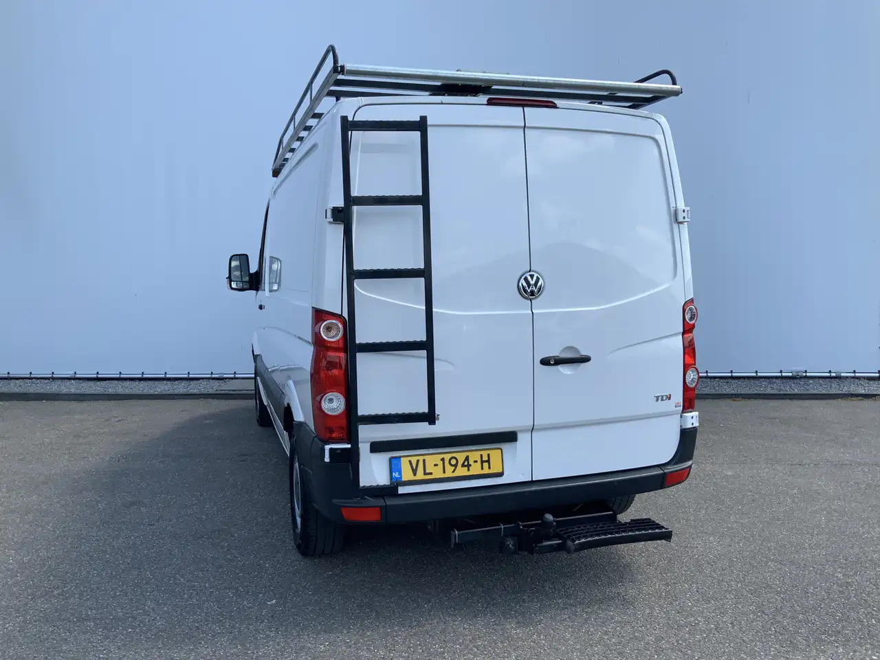 Volkswagen Crafter 35 2.0 TDI L1H1 Airco Cruise 3 Zits Trekhaak 2000 - Furgon: foto 2 Volkswagen Crafter 35 2.0 TDI L1H1 Airco Cruise 3 Zits Trekhaak 2000 - Furgon: foto 2