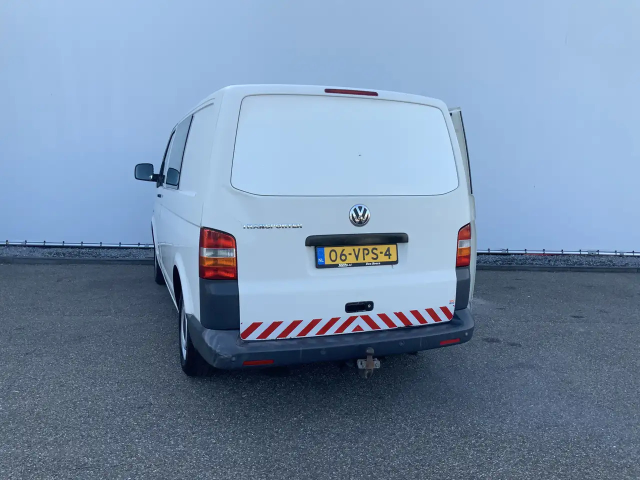 Volkswagen T5 Transporter 2.5 TDI 300 Budgetline Automaat DubCab Airco Trekh - Kamioncine dopio kabinë: foto 2 Volkswagen T5 Transporter 2.5 TDI 300 Budgetline Automaat DubCab Airco Trekh - Kamioncine dopio kabinë: foto 2