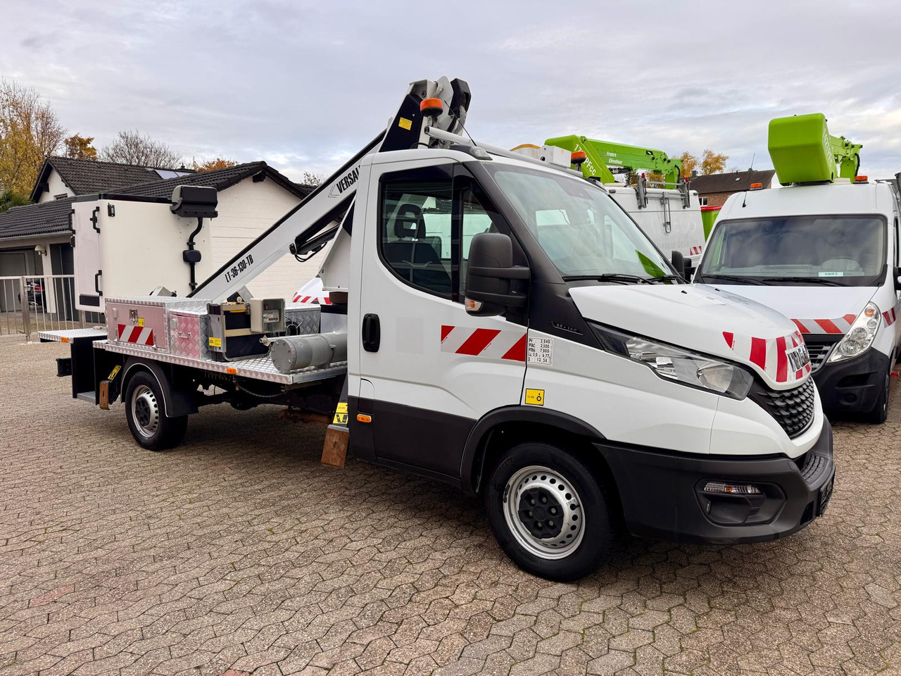 IVECO Daily 35S14 Arbeitsbühne Time France LT 36-130-TB EURO 6D - Platformë ajrore: foto 3 IVECO Daily 35S14 Arbeitsbühne Time France LT 36-130-TB EURO 6D - Platformë ajrore: foto 3