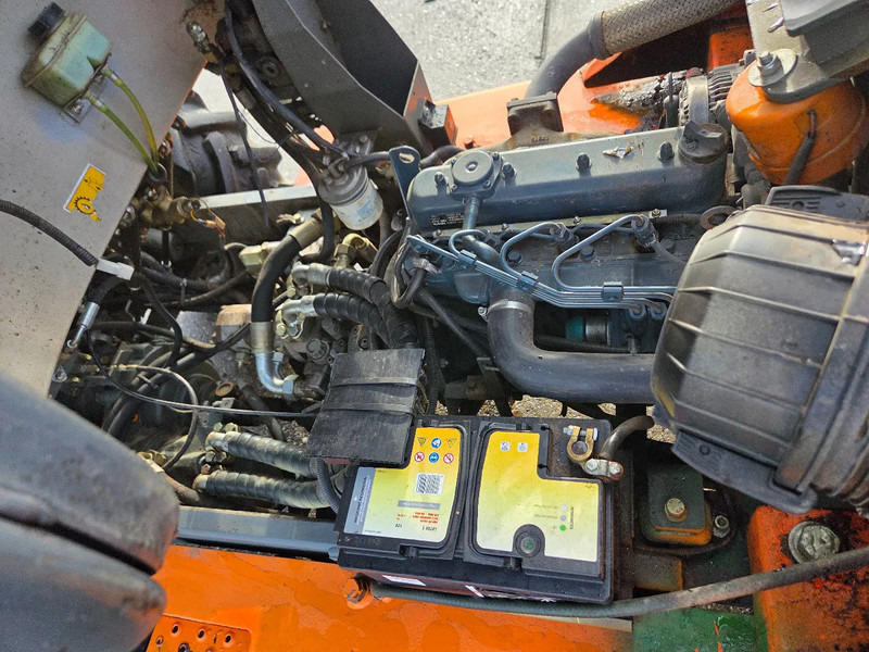 AUSA C150H 4WD heftruck met sideshift - Pirun më naftë: foto 5 AUSA C150H 4WD heftruck met sideshift - Pirun më naftë: foto 5