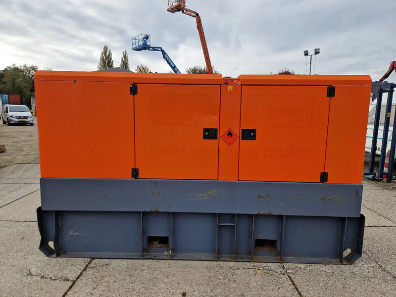 Atlas-Copco QAS150 met Leroy Somer generator - Set gjeneratori: foto 3 Atlas-Copco QAS150 met Leroy Somer generator - Set gjeneratori: foto 3