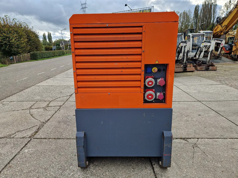 Atlas-Copco QAS150 met Leroy Somer generator - Set gjeneratori: foto 4 Atlas-Copco QAS150 met Leroy Somer generator - Set gjeneratori: foto 4