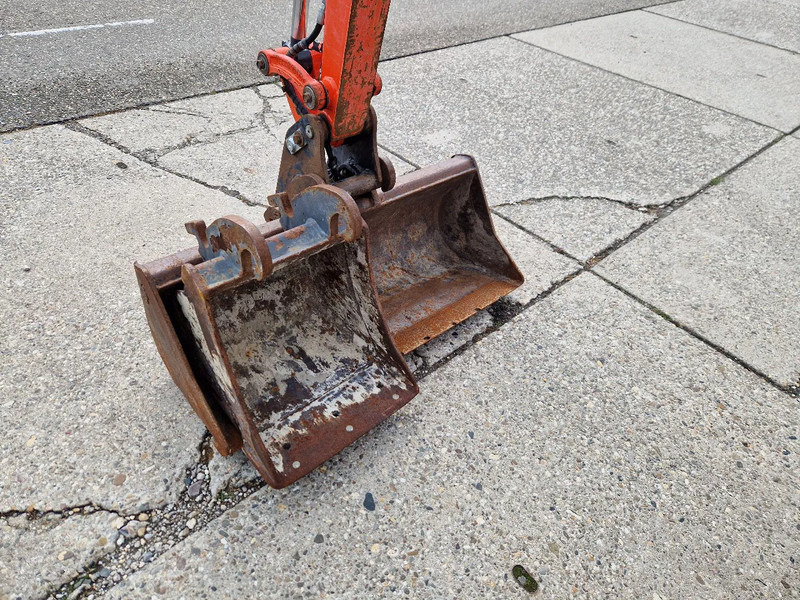 Miniekskavator Kubota KX019-4 CW05 met 2 bakken: foto 14