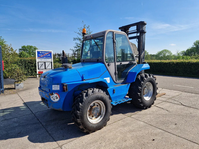 Manitou M50-4 ruwterrein 4WD sideshift - Ngarkues me pirun për terren të ashpër: foto 3 Manitou M50-4 ruwterrein 4WD sideshift - Ngarkues me pirun për terren të ashpër: foto 3