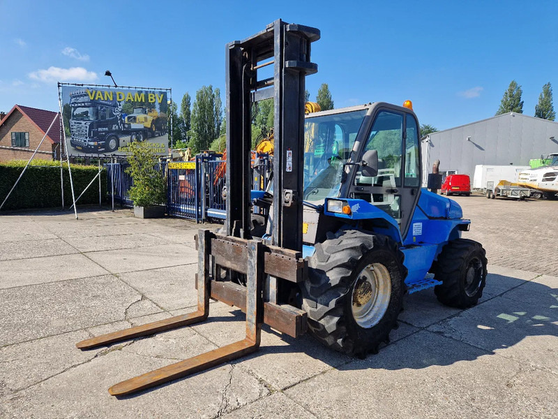 Manitou M50-4 ruwterrein 4WD sideshift - Ngarkues me pirun për terren të ashpër: foto 1 Manitou M50-4 ruwterrein 4WD sideshift - Ngarkues me pirun për terren të ashpër: foto 1