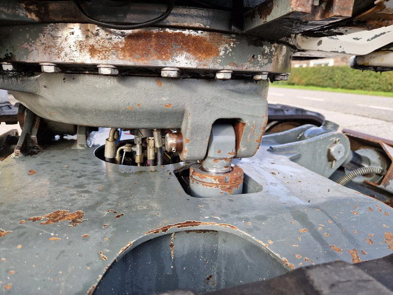 Miniekskavator WACKER NEUSON 2404RD kan op een berghelling werken: foto 8