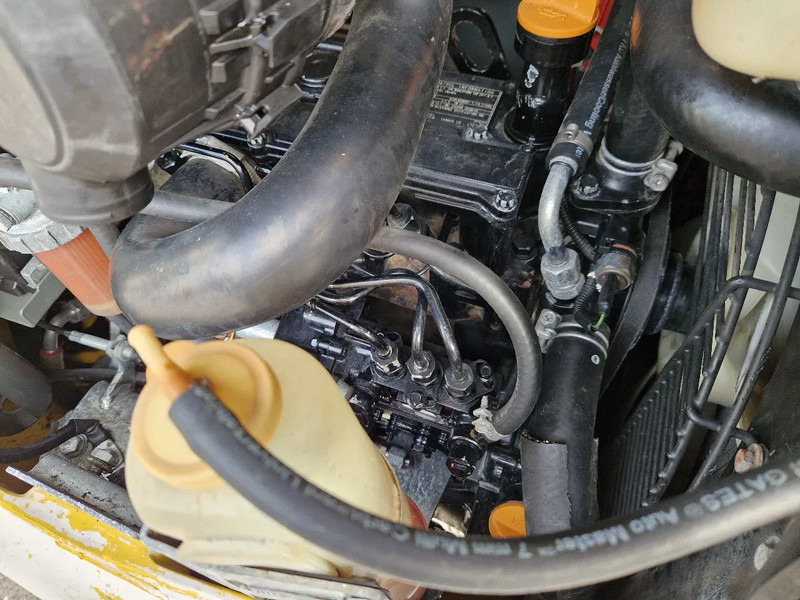 Miniekskavator WACKER NEUSON 2404RD kan op een berghelling werken: foto 7