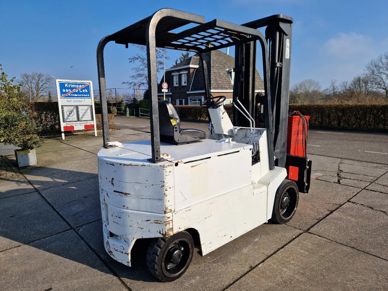 Yale 4.5 ton elektrisch triplomast - Pirun elektrik: foto 4 Yale 4.5 ton elektrisch triplomast - Pirun elektrik: foto 4
