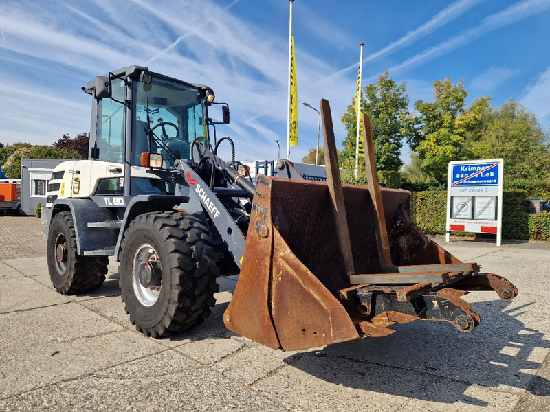 Yanmar / Terex TL80 in nette staat 2017 - Fadrom me goma: foto 2 Yanmar / Terex TL80 in nette staat 2017 - Fadrom me goma: foto 2