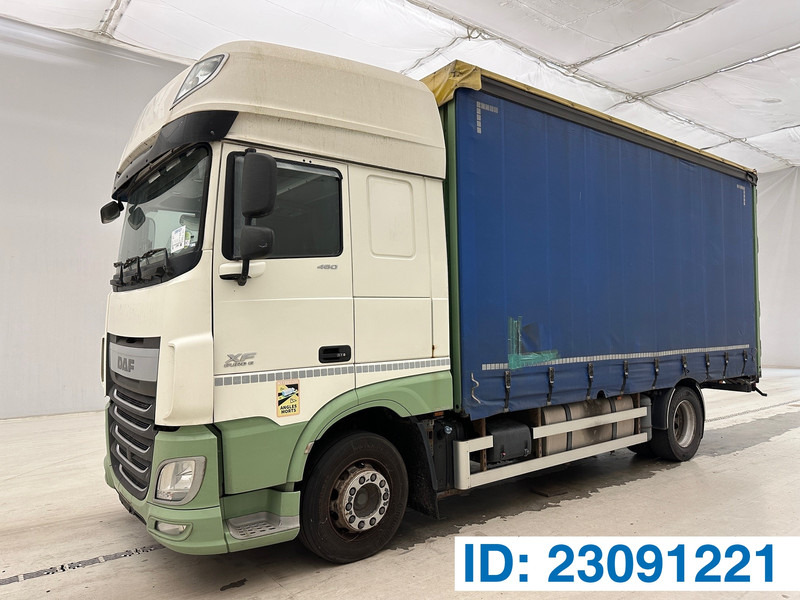 DAF XF 460 Super Space Cab* - Kamion me tendë: foto 1 DAF XF 460 Super Space Cab* - Kamion me tendë: foto 1