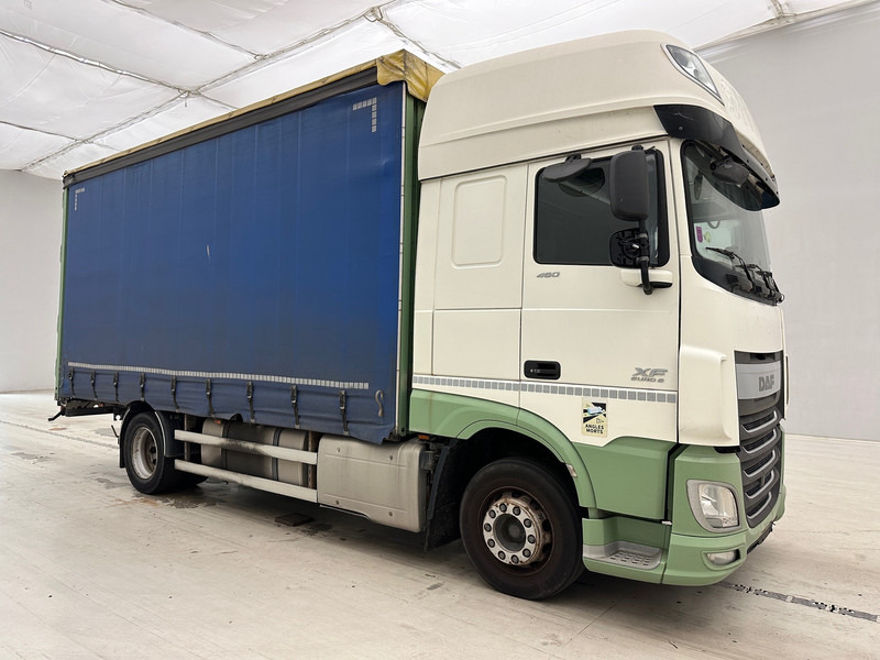 DAF XF 460 Super Space Cab* - Kamion me tendë: foto 3 DAF XF 460 Super Space Cab* - Kamion me tendë: foto 3