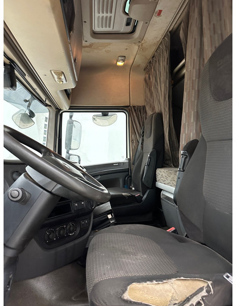 Gjysmë-kamion DAF XF 460 Space Cab: foto 9
