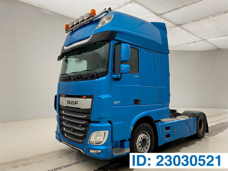 DAF XF 530 Super Space Cab - Gjysmë-kamion: foto 1 DAF XF 530 Super Space Cab - Gjysmë-kamion: foto 1