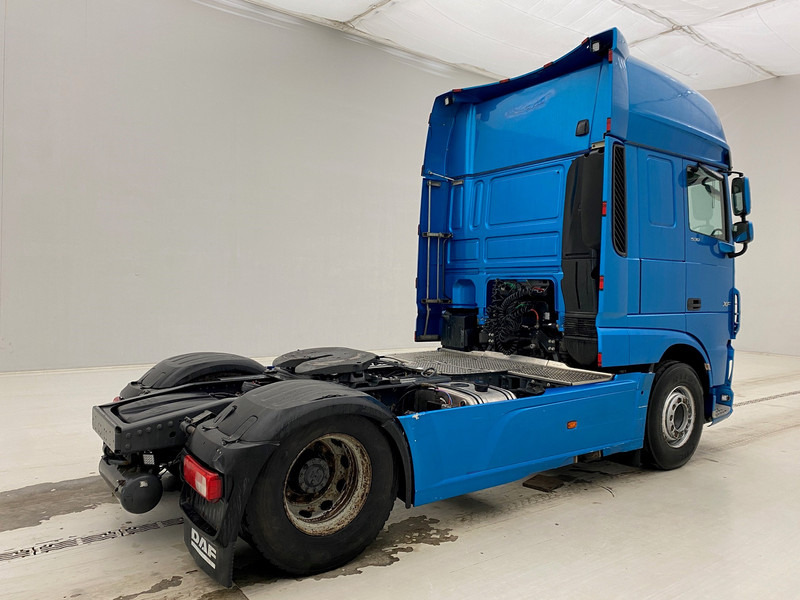 DAF XF 530 Super Space Cab - Gjysmë-kamion: foto 5 DAF XF 530 Super Space Cab - Gjysmë-kamion: foto 5
