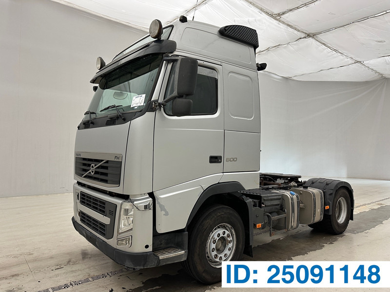 Volvo FH 500 Globetrotter - Gjysmë-kamion: foto 1 Volvo FH 500 Globetrotter - Gjysmë-kamion: foto 1