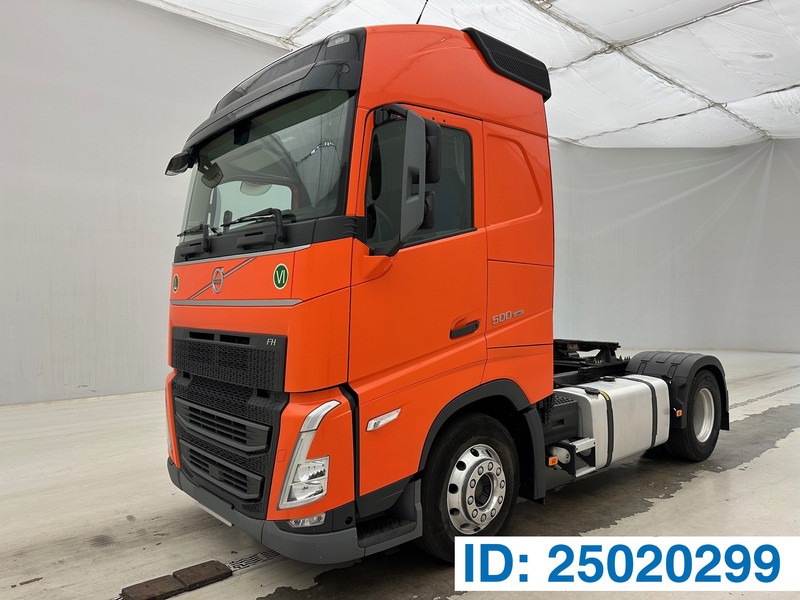 Volvo FH 500 Globetrotter - Gjysmë-kamion: foto 1 Volvo FH 500 Globetrotter - Gjysmë-kamion: foto 1