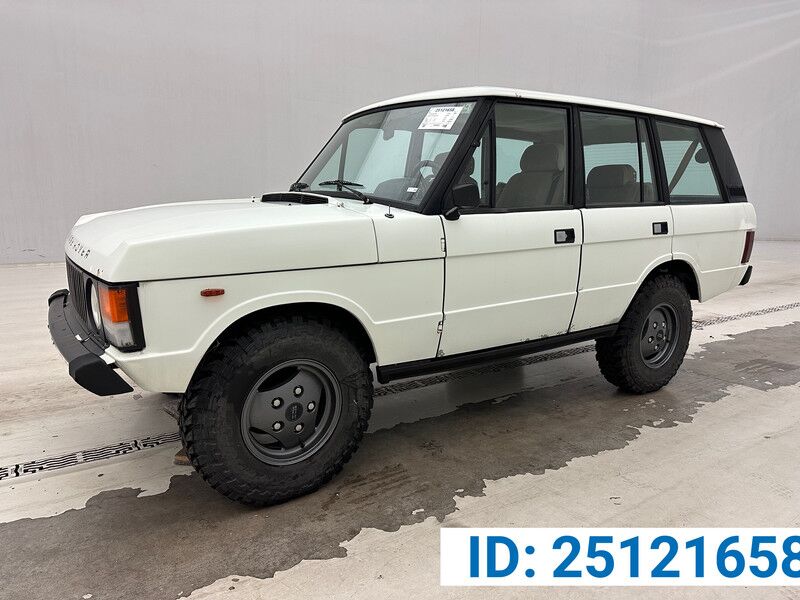 Land Rover Range Rover V8 - Makinë me portobagazh: foto 1 Land Rover Range Rover V8 - Makinë me portobagazh: foto 1