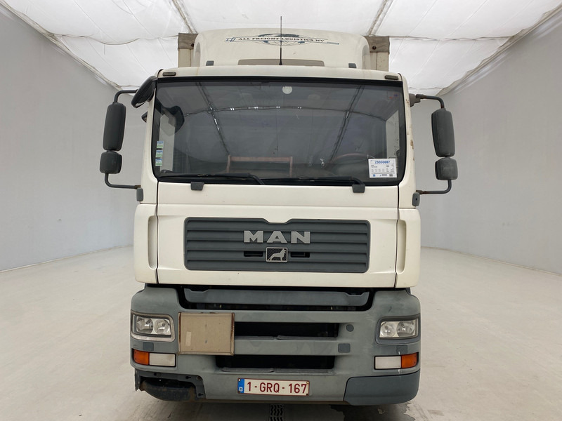 MAN TGA 18.320* - Kamion me tendë: foto 2 MAN TGA 18.320* - Kamion me tendë: foto 2