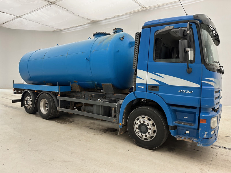 Mercedes-Benz Actros 2532 - 6x2 - Autobot: foto 3 Mercedes-Benz Actros 2532 - 6x2 - Autobot: foto 3