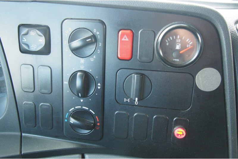 Kamion frigorifer Mercedes-Benz Axor 1824: foto 14