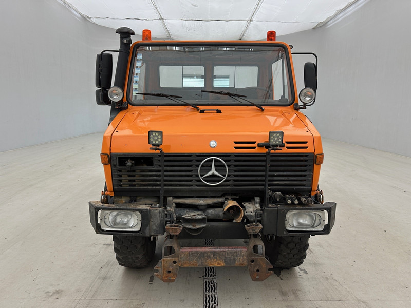 Mercedes-Benz Unimog U427 - 4x4 - Kamion vetëshkarkues: foto 2 Mercedes-Benz Unimog U427 - 4x4 - Kamion vetëshkarkues: foto 2