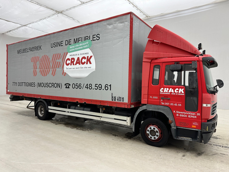 Volvo FL 220 - Transportjer kontejnerësh/ Kamion me karroceri të çmontueshme: foto 3 Volvo FL 220 - Transportjer kontejnerësh/ Kamion me karroceri të çmontueshme: foto 3
