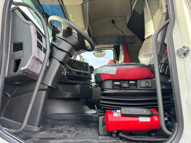 Volvo FH 500 Globetrotter Euro 6 - Gjysmë-kamion: foto 5 Volvo FH 500 Globetrotter Euro 6 - Gjysmë-kamion: foto 5