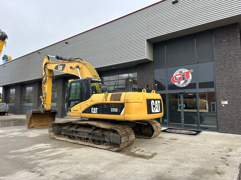 Caterpillar 325 DL - Ekskavator me zinxhirë: foto 3 Caterpillar 325 DL - Ekskavator me zinxhirë: foto 3