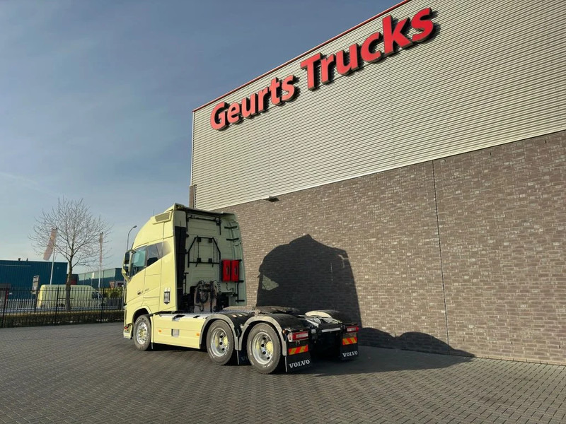Volvo FH 16.750 6X4 XXL CABINE TREKKER/SZM/TRACTOR - Gjysmë-kamion: foto 3 Volvo FH 16.750 6X4 XXL CABINE TREKKER/SZM/TRACTOR - Gjysmë-kamion: foto 3