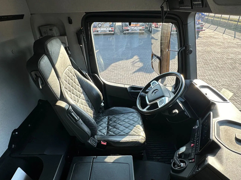 Lizingu i Mercedes-Benz Arocs 3253 L ENA 8X2/4 HMF2820 KRAAN / KRAN/ CRANE MET TF.324 KABELSYSTEEM / SEILGERATE / CABLE SYSTEM Mercedes-Benz Arocs 3253 L ENA 8X2/4 HMF2820 KRAAN / KRAN/ CRANE MET TF.324 KABELSYSTEEM / SEILGERATE / CABLE SYSTEM: foto 19 Lizingu i Mercedes-Benz Arocs 3253 L ENA 8X2/4 HMF2820 KRAAN / KRAN/ CRANE MET TF.324 KABELSYSTEEM / SEILGERATE / CABLE SYSTEM Mercedes-Benz Arocs 3253 L ENA 8X2/4 HMF2820 KRAAN / KRAN/ CRANE MET TF.324 KABELSYSTEEM / SEILGERATE / CABLE SYSTEM: foto 19