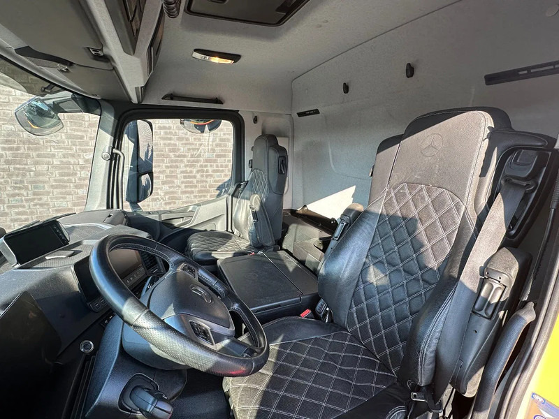 Lizingu i Mercedes-Benz Arocs 3253 L ENA 8X2/4 HMF2820 KRAAN / KRAN/ CRANE MET TF.324 KABELSYSTEEM / SEILGERATE / CABLE SYSTEM Mercedes-Benz Arocs 3253 L ENA 8X2/4 HMF2820 KRAAN / KRAN/ CRANE MET TF.324 KABELSYSTEEM / SEILGERATE / CABLE SYSTEM: foto 17 Lizingu i Mercedes-Benz Arocs 3253 L ENA 8X2/4 HMF2820 KRAAN / KRAN/ CRANE MET TF.324 KABELSYSTEEM / SEILGERATE / CABLE SYSTEM Mercedes-Benz Arocs 3253 L ENA 8X2/4 HMF2820 KRAAN / KRAN/ CRANE MET TF.324 KABELSYSTEEM / SEILGERATE / CABLE SYSTEM: foto 17