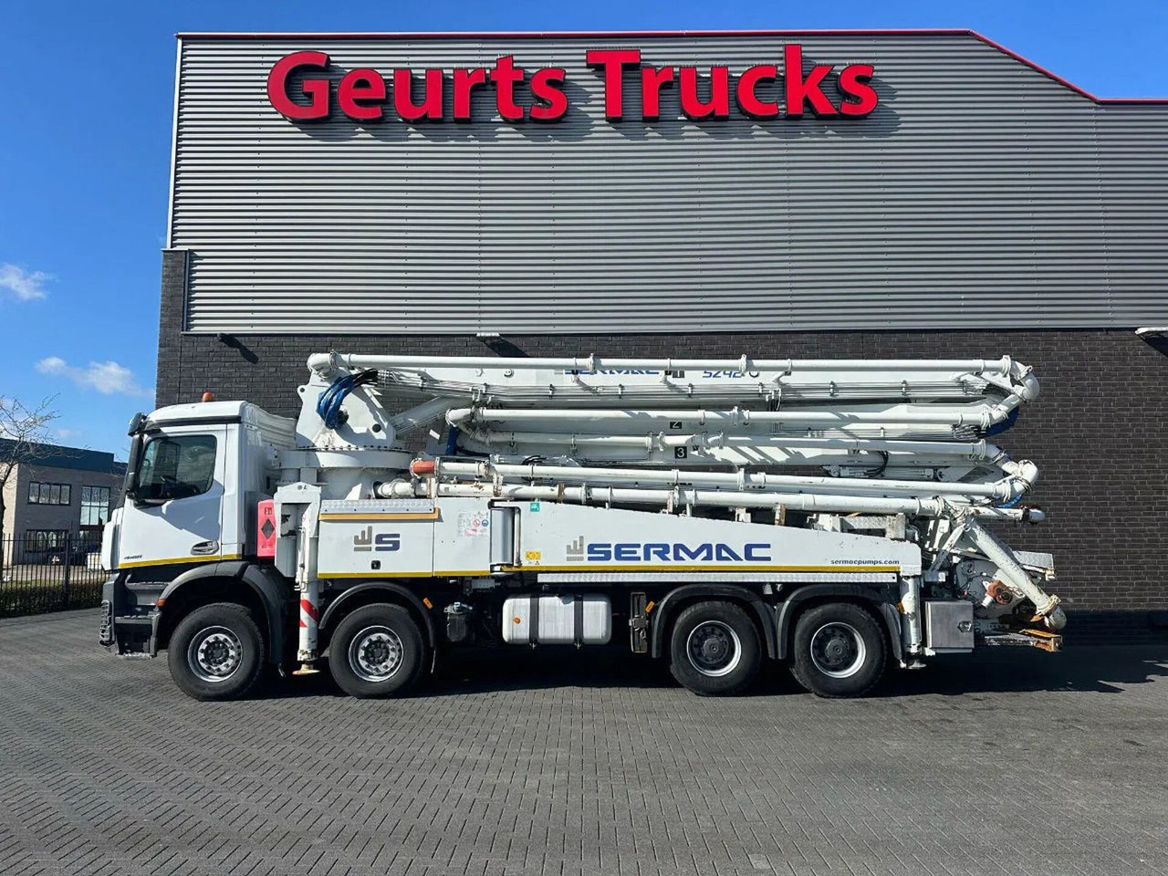 Mercedes-Benz Arocs 4451 8X4 + SERMAC 5Z42 BETONPOMP/BETONPUMP - Pompë betoni: foto 1 Mercedes-Benz Arocs 4451 8X4 + SERMAC 5Z42 BETONPOMP/BETONPUMP - Pompë betoni: foto 1