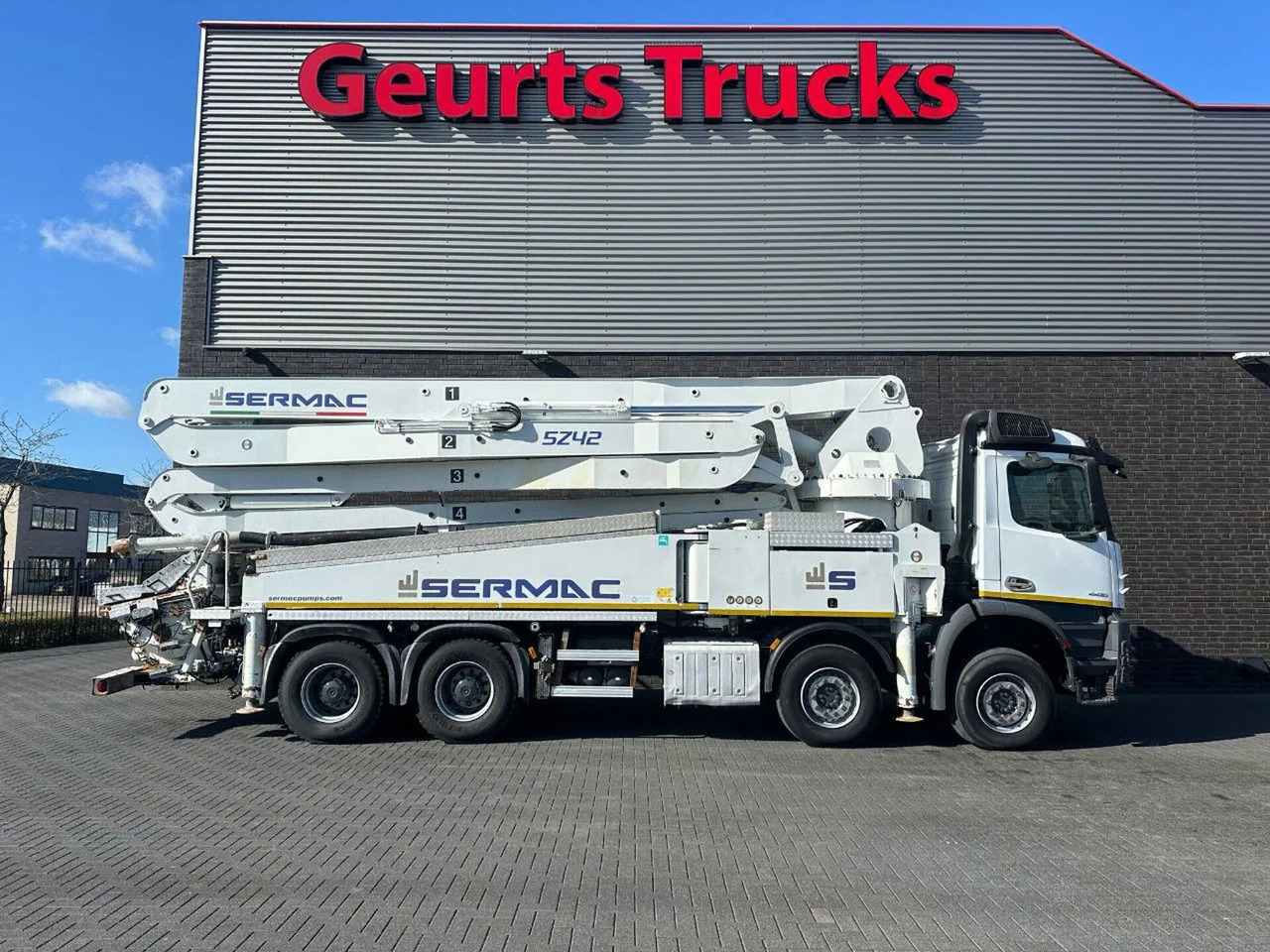 Mercedes-Benz Arocs 4451 8X4 + SERMAC 5Z42 BETONPOMP/BETONPUMP - Pompë betoni: foto 4 Mercedes-Benz Arocs 4451 8X4 + SERMAC 5Z42 BETONPOMP/BETONPUMP - Pompë betoni: foto 4