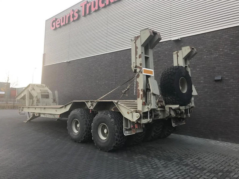 Trabosa 2 AXEL HEAVY DUTY LOWLOADER TANK TRANSPORT - Gjysmë rimorkio me plan ngarkimi të ulët: foto 3 Trabosa 2 AXEL HEAVY DUTY LOWLOADER TANK TRANSPORT - Gjysmë rimorkio me plan ngarkimi të ulët: foto 3