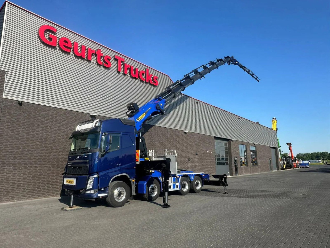 Volvo FH 540 8X4 TREKKER / BAKWAGEN MET PALFINGER PK13 - Kamion me vinç: foto 2 Volvo FH 540 8X4 TREKKER / BAKWAGEN MET PALFINGER PK13 - Kamion me vinç: foto 2
