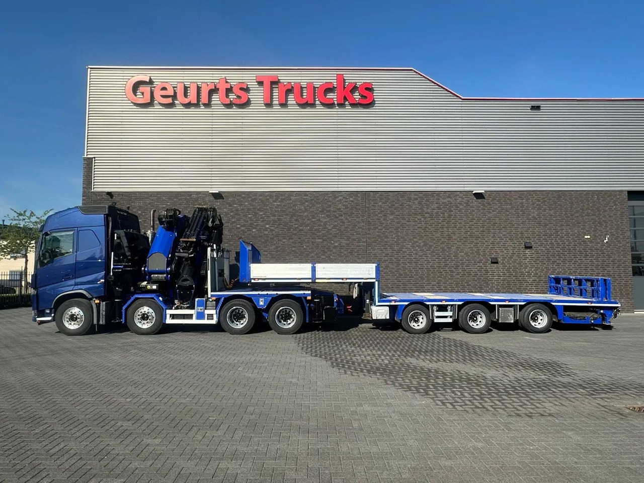 Volvo FH 540 8X4 TREKKER / BAKWAGEN MET PALFINGER PK13 - Kamion me vinç: foto 1 Volvo FH 540 8X4 TREKKER / BAKWAGEN MET PALFINGER PK13 - Kamion me vinç: foto 1