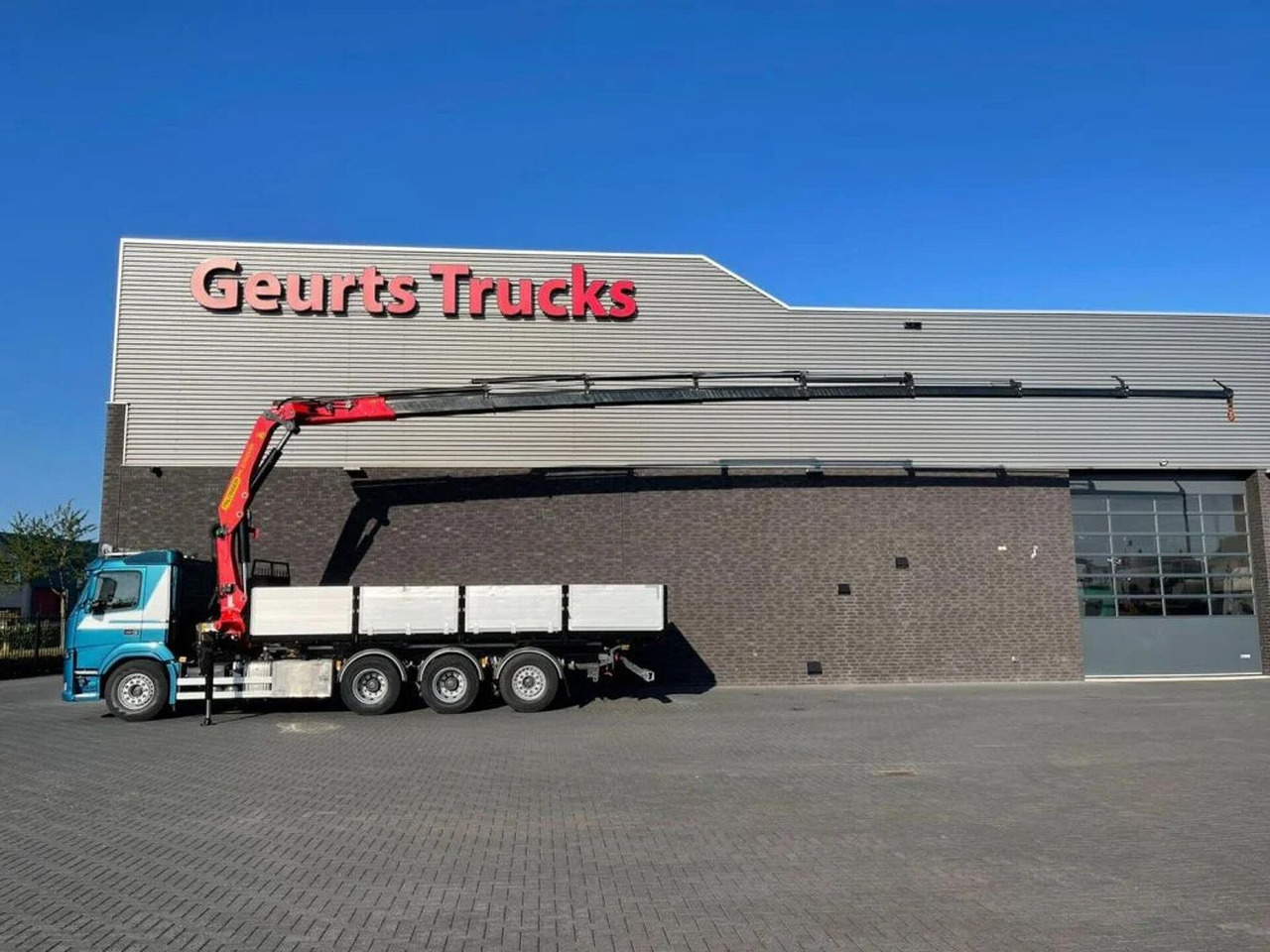 Kamion me vinç Volvo FM 500 8X4 TRIDEM + PALFINGER PK 27001-EH G KRAA: foto 1