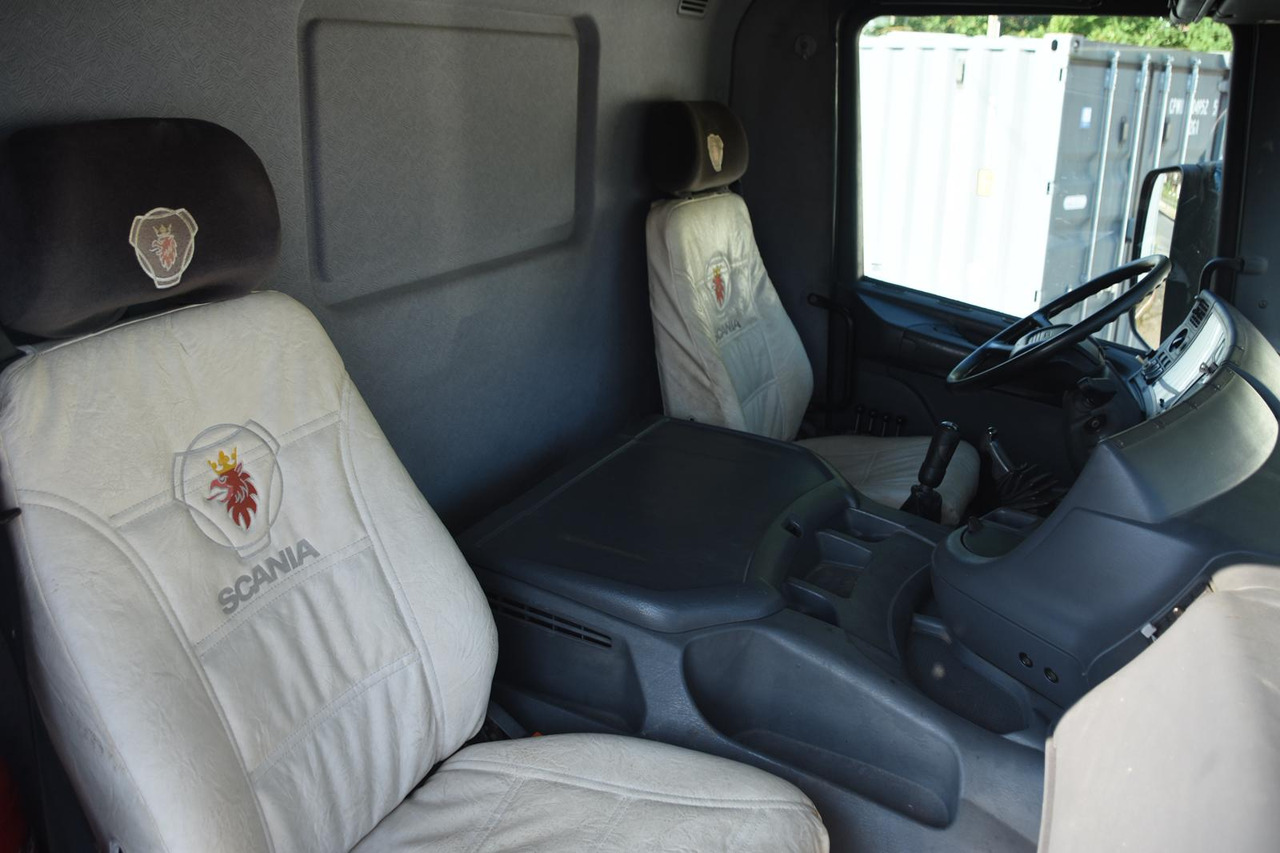 Kamion vetëshkarkues SCANIA P94     220: foto 18