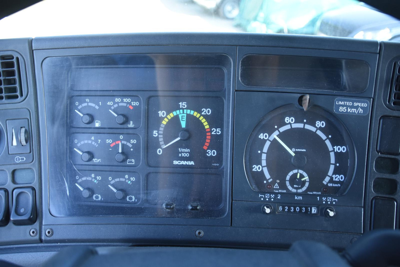 Kamion vetëshkarkues SCANIA P94     220: foto 13