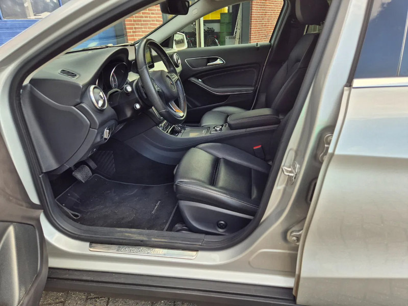 Mercedes-Benz GLA 200 automaat AMG Prestige - Veturë: foto 5 Mercedes-Benz GLA 200 automaat AMG Prestige - Veturë: foto 5