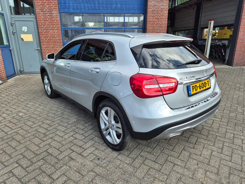 Mercedes-Benz GLA 200 automaat AMG Prestige - Veturë: foto 2 Mercedes-Benz GLA 200 automaat AMG Prestige - Veturë: foto 2