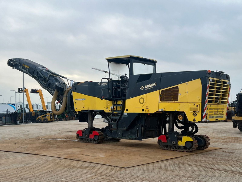 Bomag BM2000/75 Cold Planer - Makineri asfalti: foto 3 Bomag BM2000/75 Cold Planer - Makineri asfalti: foto 3