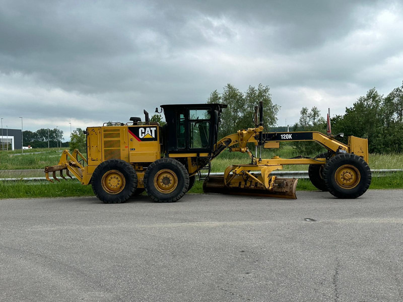 Caterpillar 120K Motor Grader - Makinë niveluese: foto 5 Caterpillar 120K Motor Grader - Makinë niveluese: foto 5